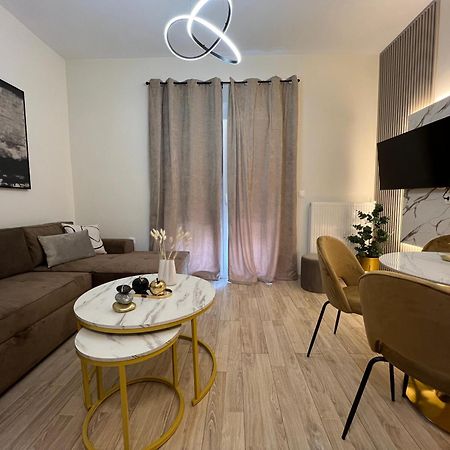 Oasis Apartment 2 By Gg อเล็กซานโดรโพลิส ภายนอก รูปภาพ