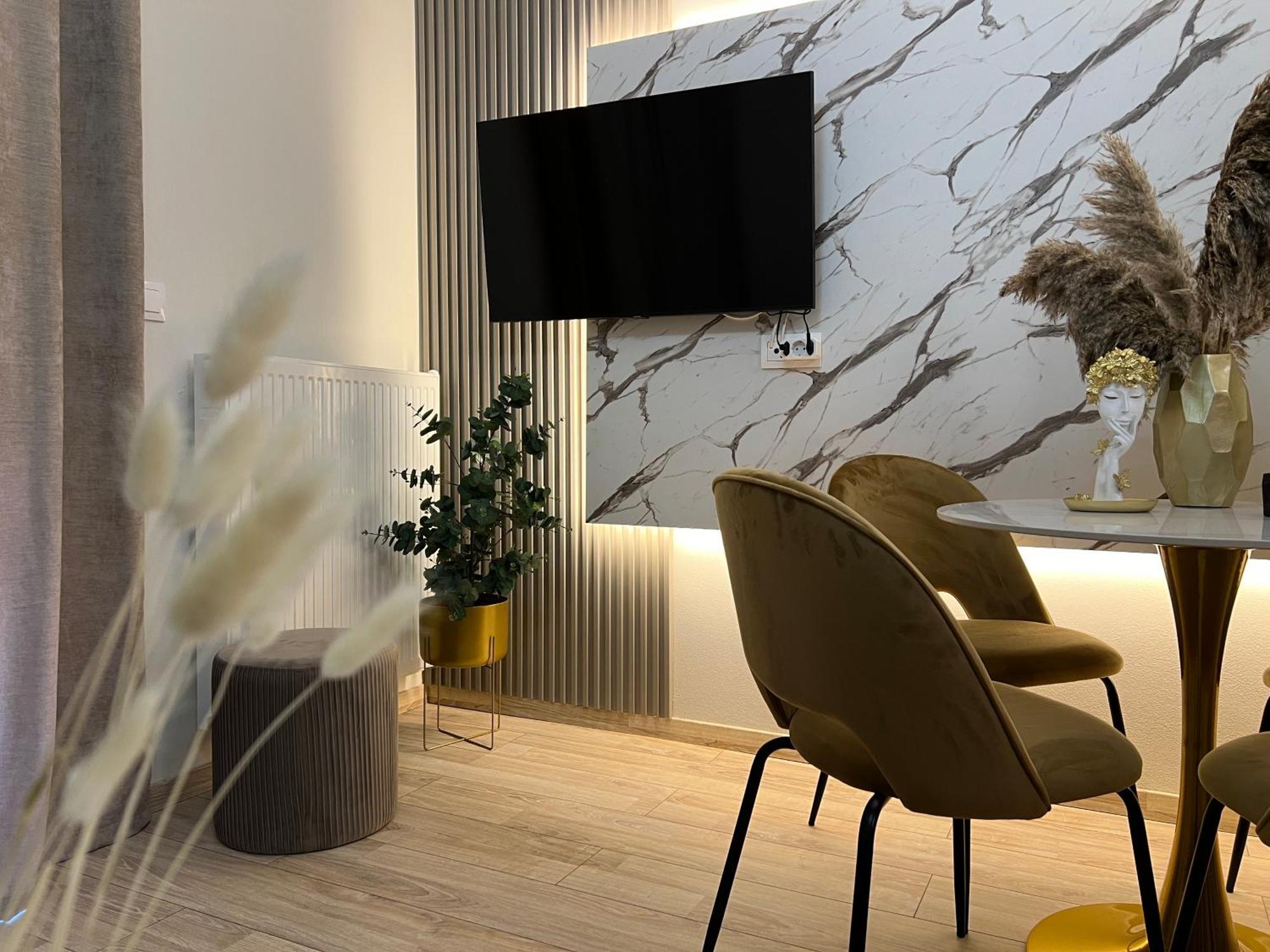 Oasis Apartment 2 By Gg อเล็กซานโดรโพลิส ภายนอก รูปภาพ